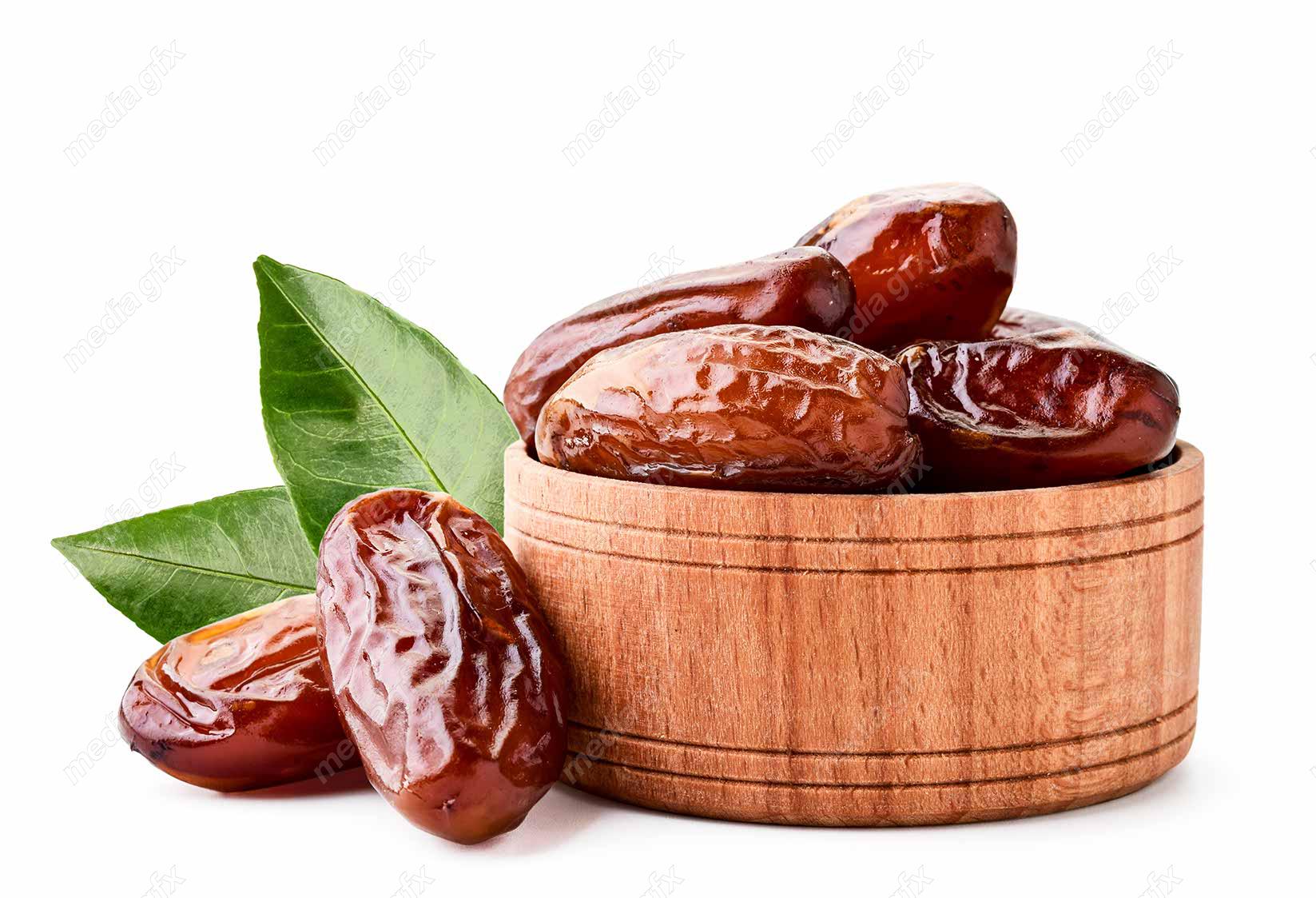 عکس با کیفیت خرمای تازه و خرما خشک پس زمینه سفید MJ001453