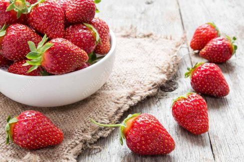 عکس با کیفیت توت فرنگی  MJ003836