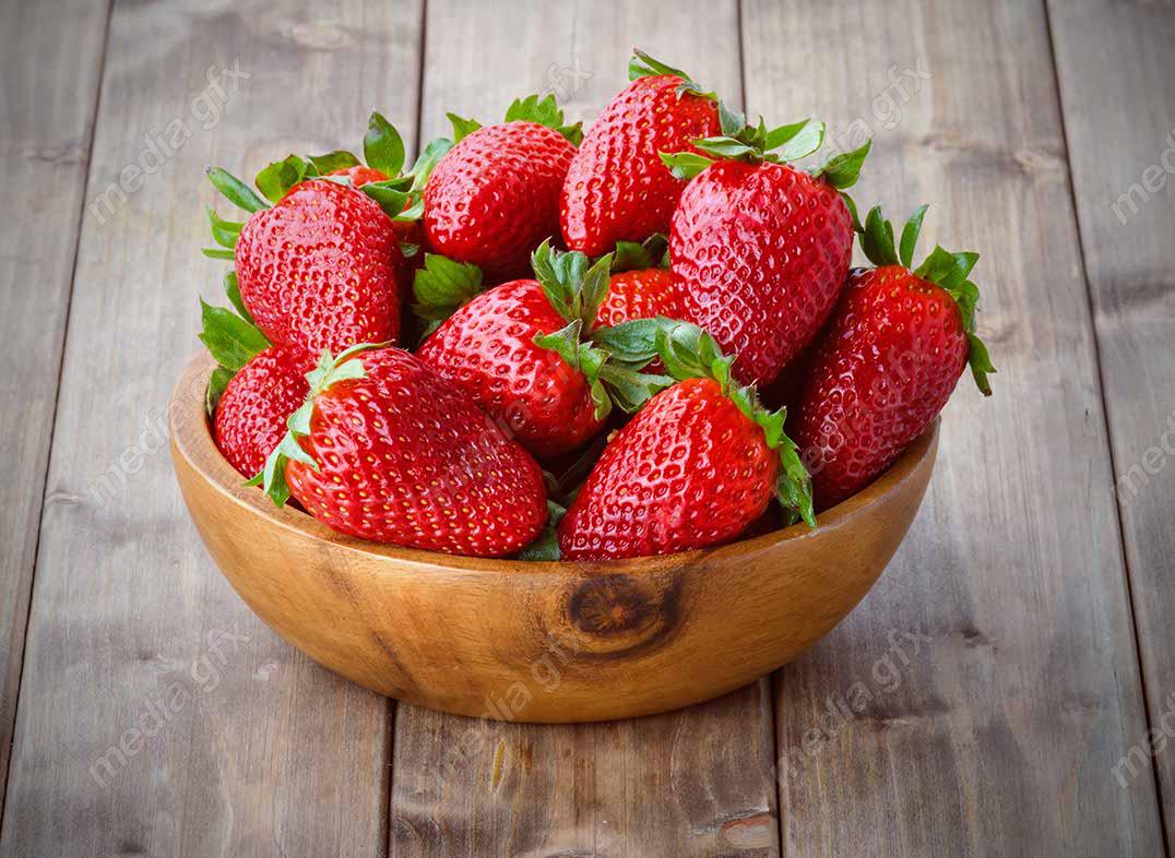عکس با کیفیت توت فرنگی  MJ003841