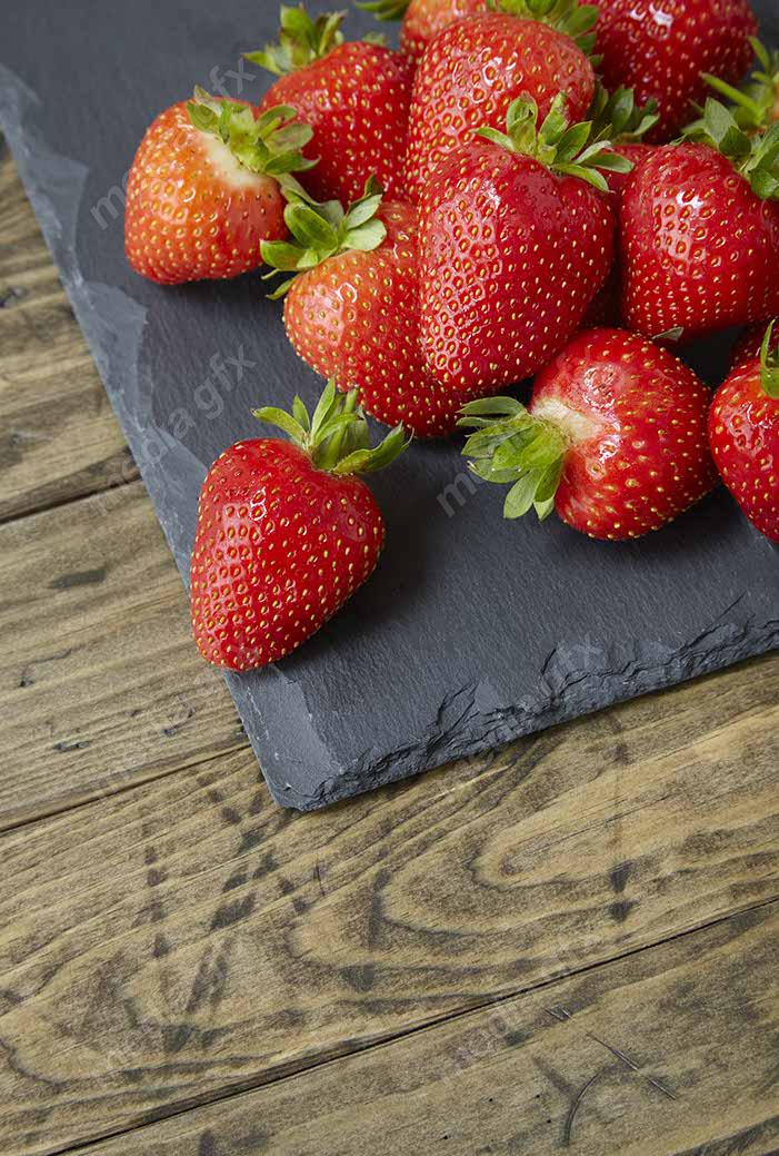 عکس با کیفیت توت فرنگی  MJ003848