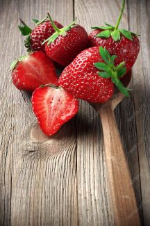 عکس با کیفیت توت فرنگی  MJ003852