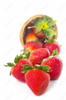 عکس با کیفیت توت فرنگی پس زمینه سفید MJ003872