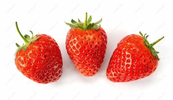 عکس با کیفیت توت فرنگی پس زمینه سفید MJ003874