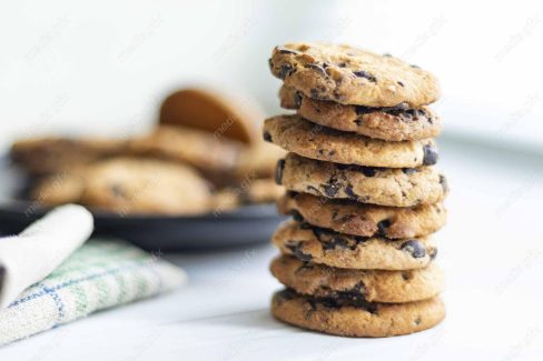 دانلود رایگان عکس با کیفیت کوکی یا کلوچه مغزدار شکلاتی MJ004019