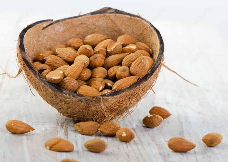 عکس با کیفیت مغز بادام درختی MJ004124