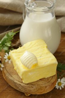 دانلود رایگان عکس با کیفیت کره صبحانه طبیعی و تازه MJ004408