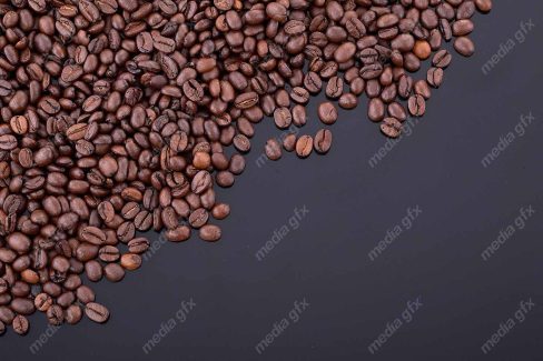 دانلود رایگان عکس با کیفیت پس زمینه دانه های قهوه عربیکا و روبوستا MJ004448