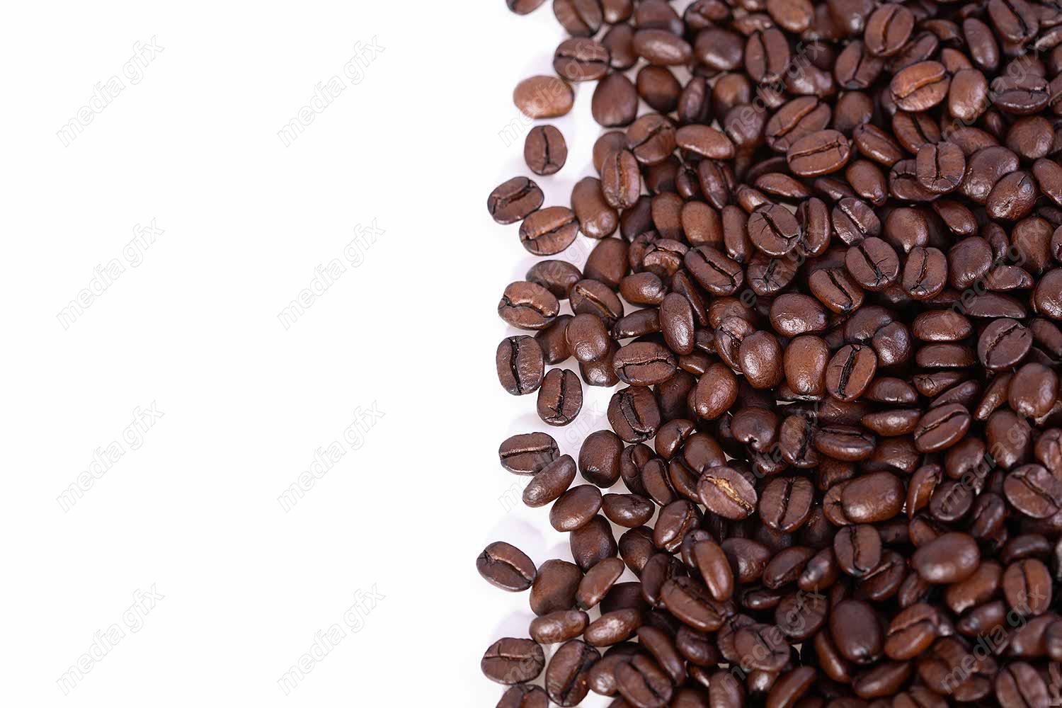 دانلود رایگان عکس با کیفیت پس زمینه دانه های قهوه عربیکا و روبوستا MJ004460