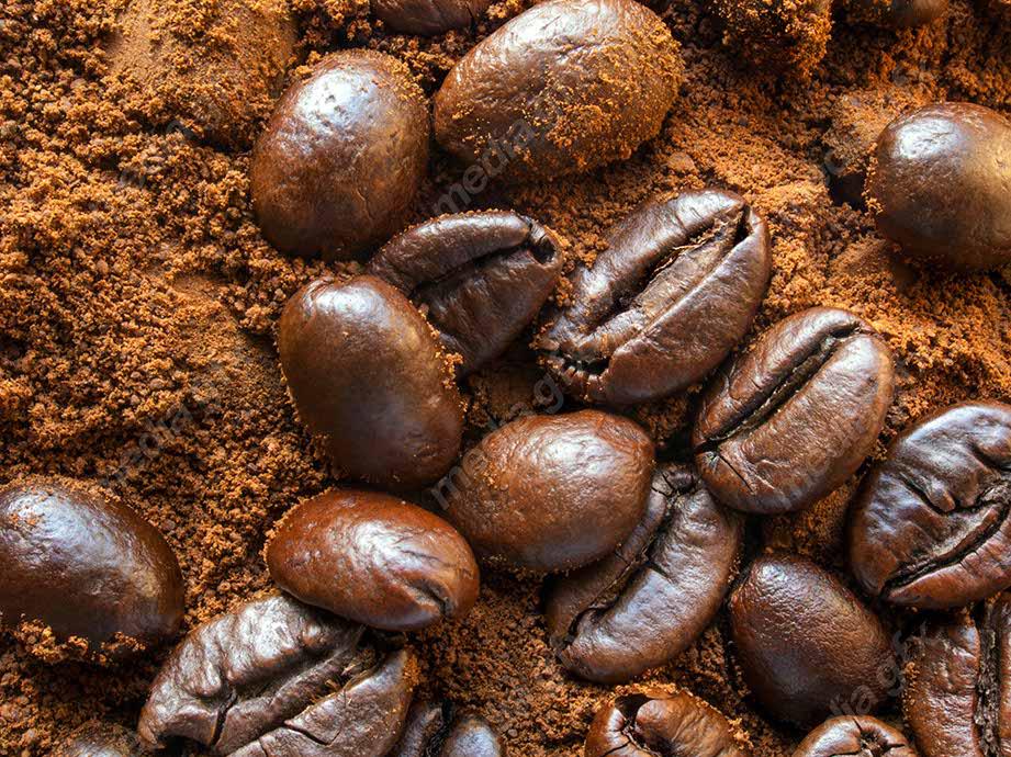 عکس بسیار با کیفیت دانه های قهوه از فاصله نزدیک MJ004470
