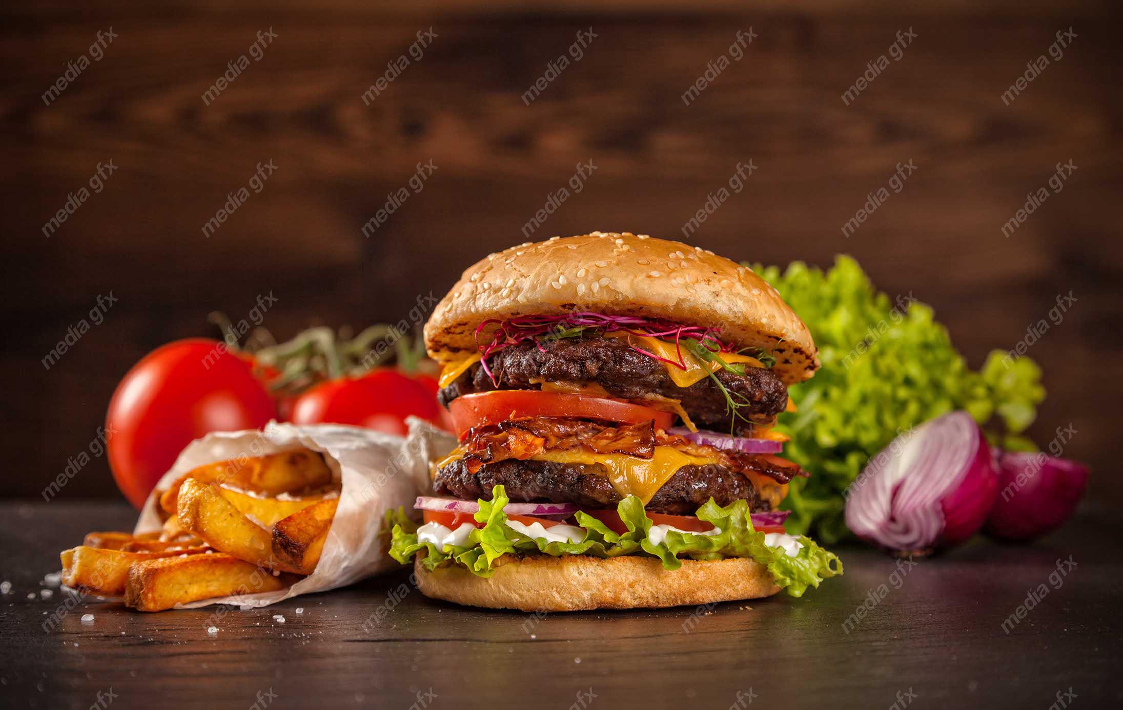 دانلود رایگان عکس با کیفیت همبرگر، فست فود و سیب زمینی MJ004725