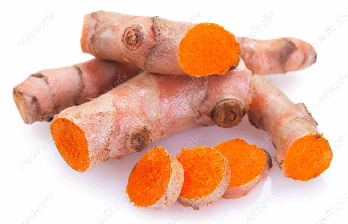 عکس با کیفیت زردچوبه پس زمینه سفید MJ004818