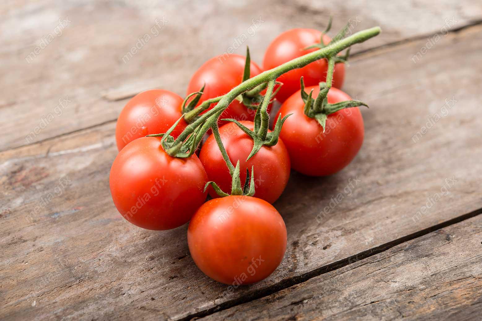 عکس با کیفیت گوجه فرنگی MJ005323