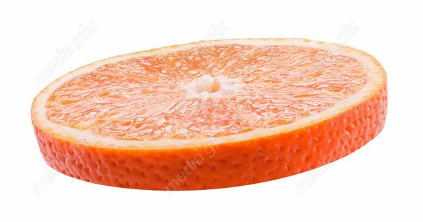 عکس با کیفیت پرتقال برش خورده پس زمینه سفید  MJ005577